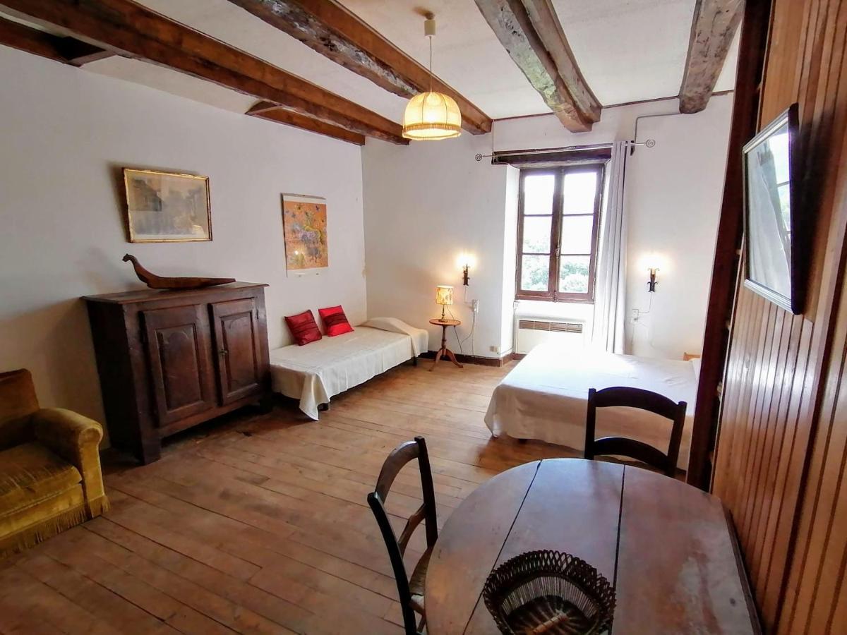 Вилла 11 Rue Basse Нажак Экстерьер фото